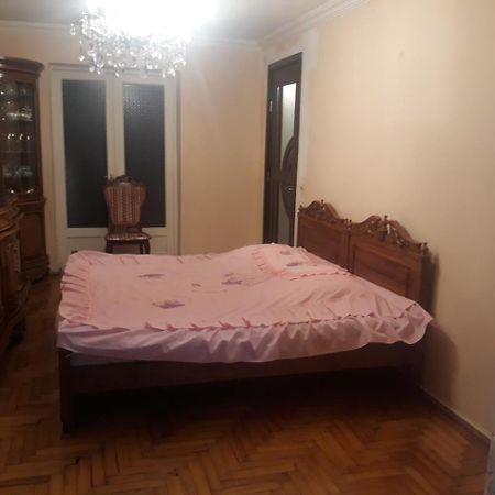 Apartamento Madona'S House Batumi Exterior foto