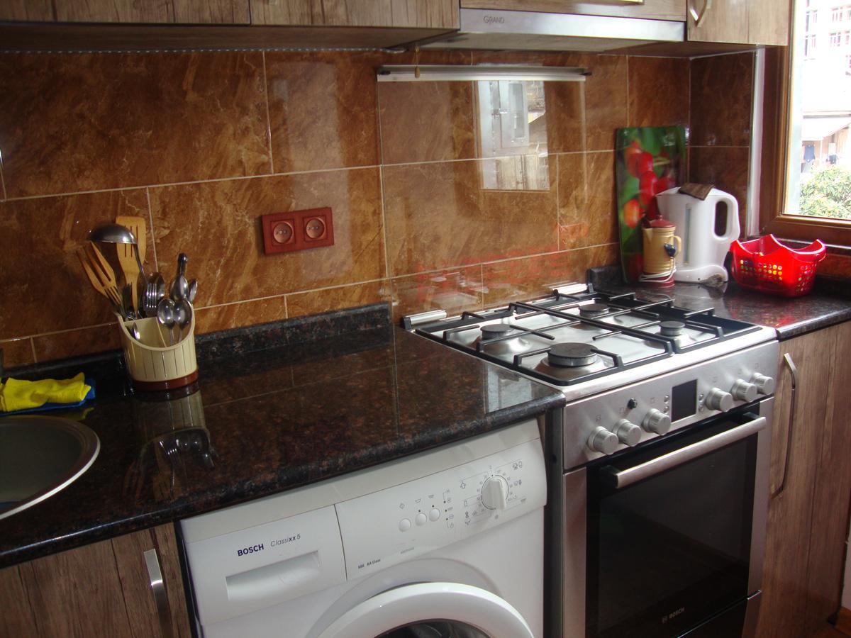 Apartamento Madona'S House Batumi Exterior foto